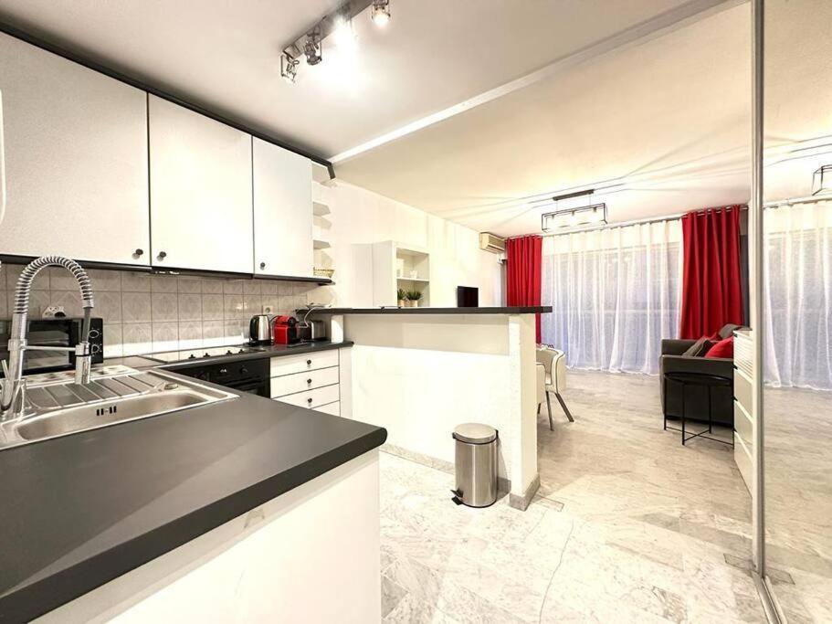 Beau Studio Centre Juan Les Pins A 300M Des Plages Antibes Exterior foto